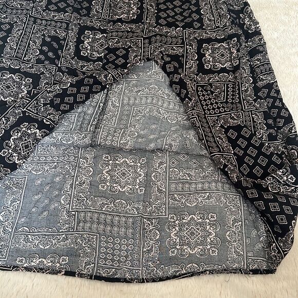 Friday Los Angeles black and white maxi skirt size large - Picture 6 of 16